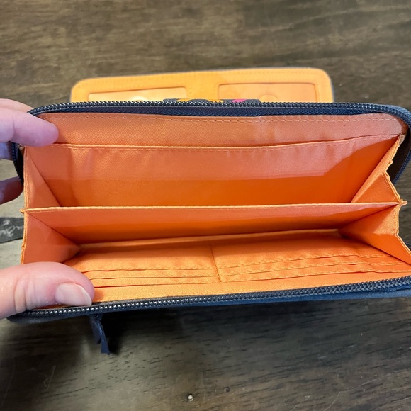 Vera Bradley Turn-Lock Wallet in Jazzy Swirls - Picture 4 of 5